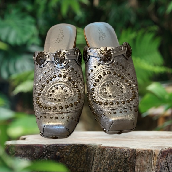 PAZZO Shoes - Luna Rosa by PAZZO Pewter Mules 7.5